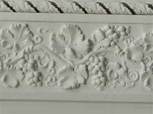 Early vine leaf moulding